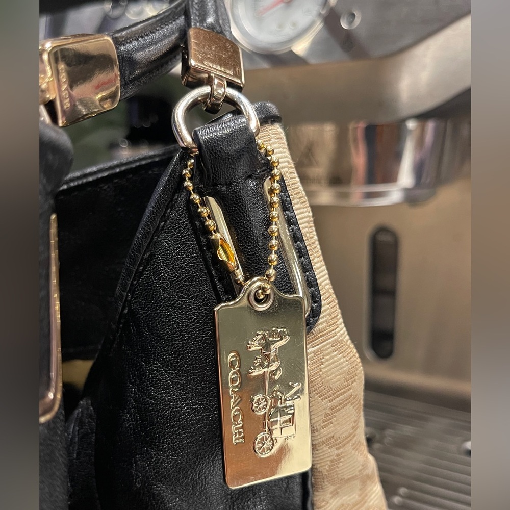 Coach Tan and Black Shoulder Bag - Picture 3 of 12